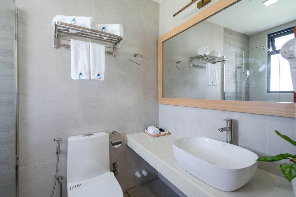 Deluxe Room, Ayala Ocean View 2*