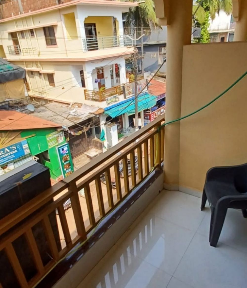 Deluxe AC, Prakash Holiday Inn (ex. Rishi House) 2*