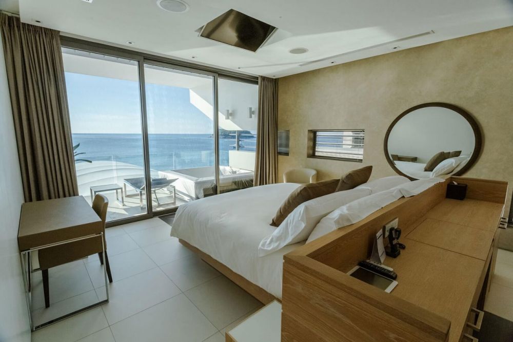 Four-Bedroom Penthouse, Kata Rocks By Infinite Luxury 5*