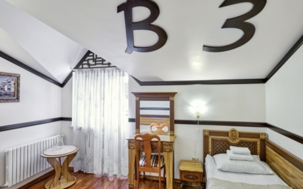 2-х местный мансардный номер, Виктор 4*