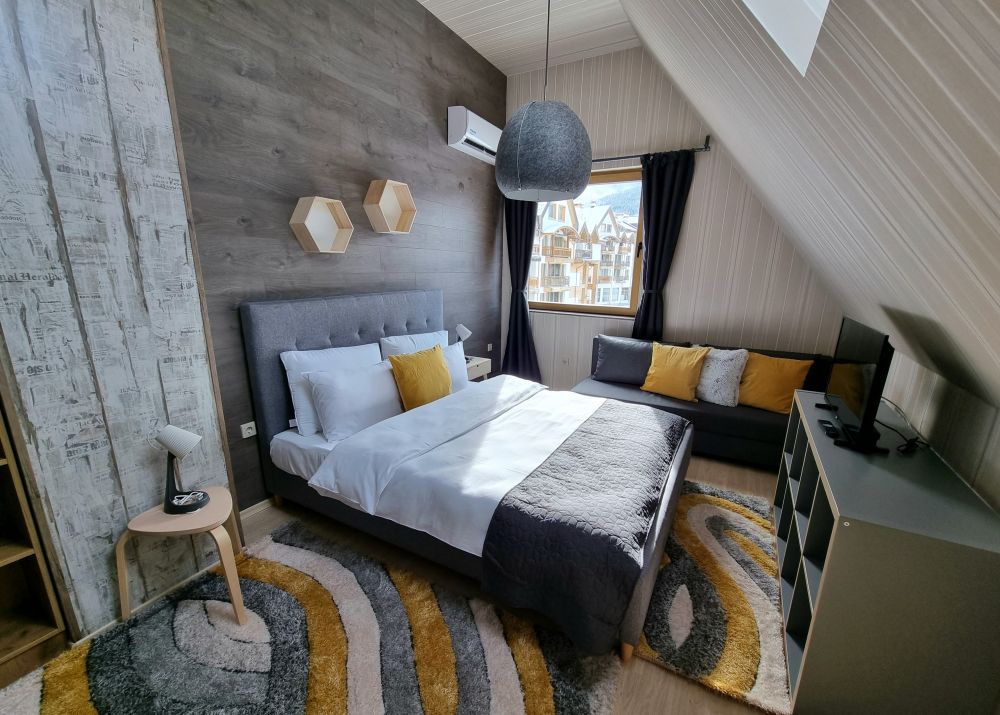 2-bedroom maisonette, Entry E 2*