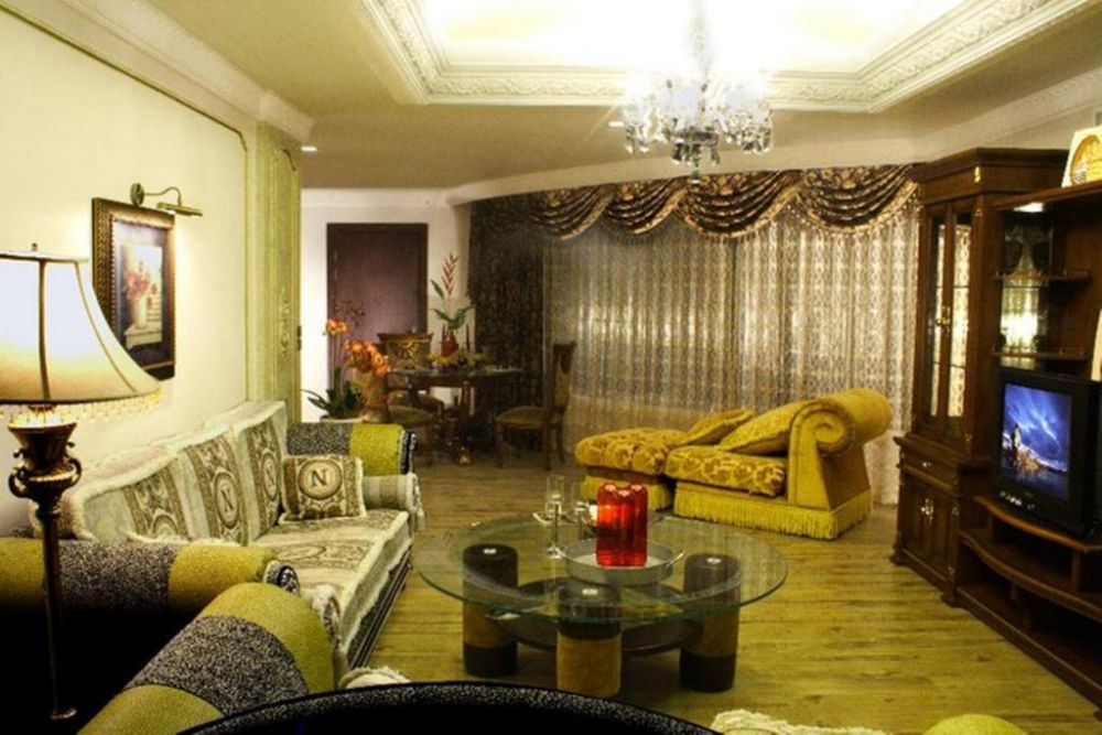 Four Seasons Suite, Four Seasons Place 3+
