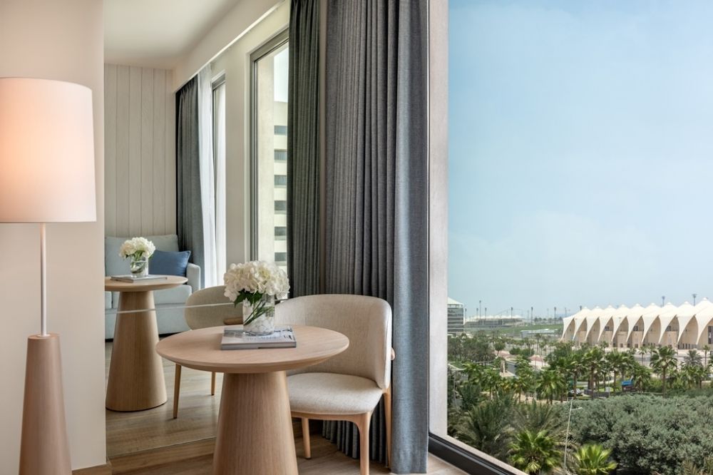 Standard Plaza View, Crowne Plaza Abu Dhabi Yas Island 5*