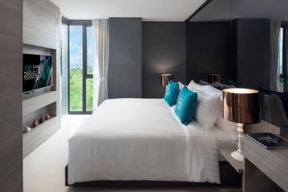 One Bedroom Corner Suite/ SV, Seaphere Pattaya Hotel (ex. Cross Vibe Pattaya Seaphere) 4*
