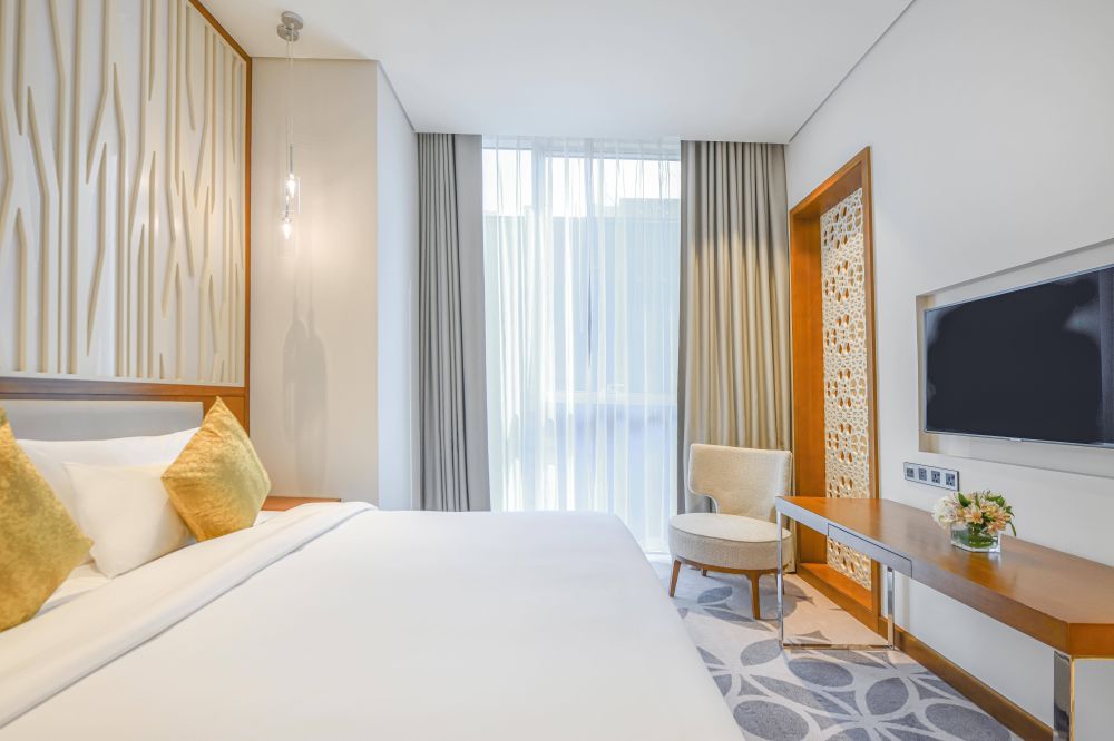 Deluxe Suite, Grand Mercure Dubai City 4*