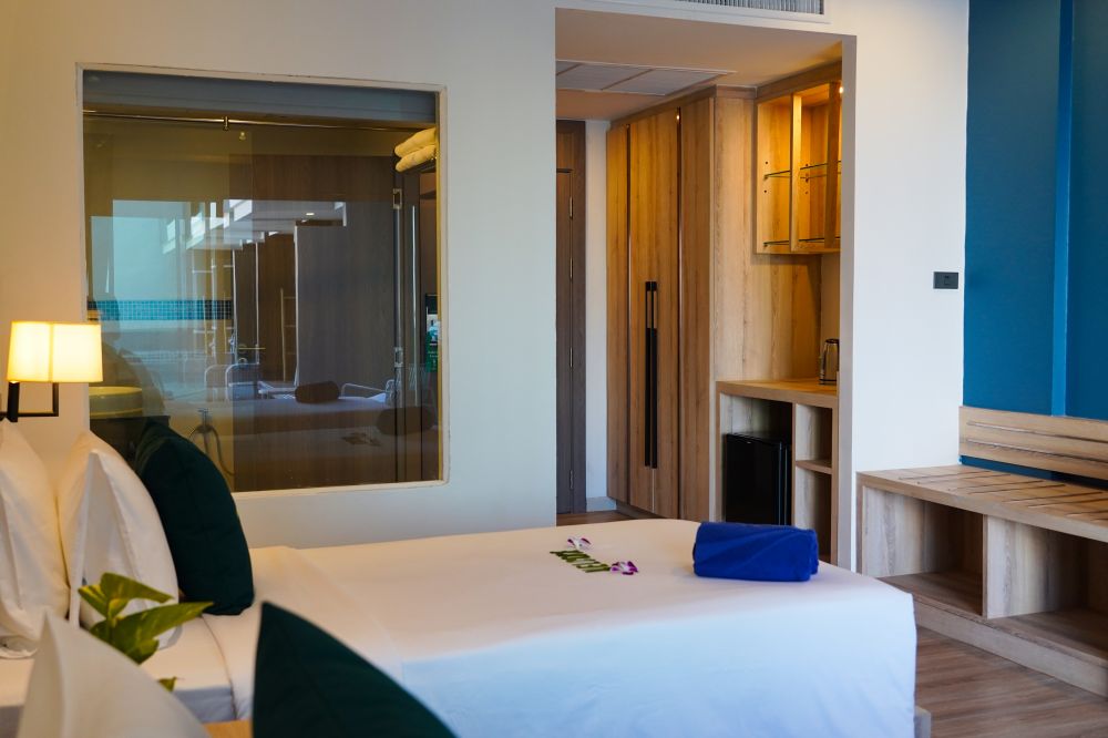 Deluxe Pool Access, Andakira Hotel 4*