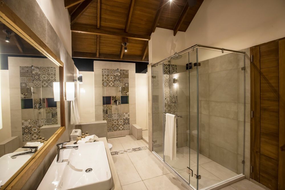 Water Villa, Reethi Faru Resort 4*