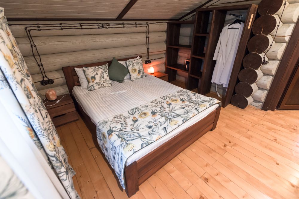 Three-room Cottage with Terrace and Balcony (Kotovo 3 Cottage), Озеро Vita 
