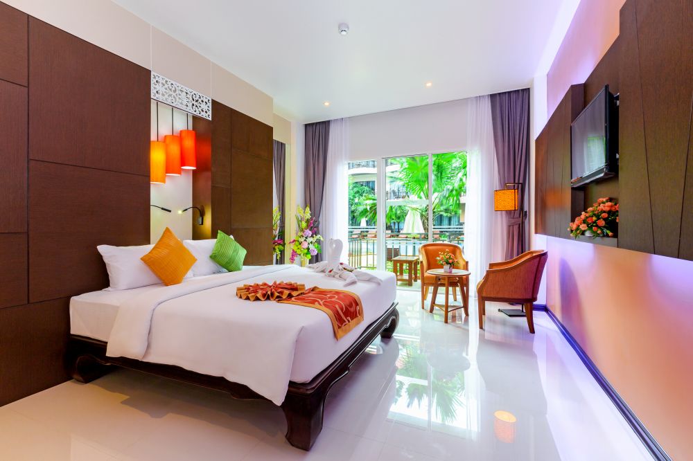 Grand Deluxe PV, Nipa Resort 4*