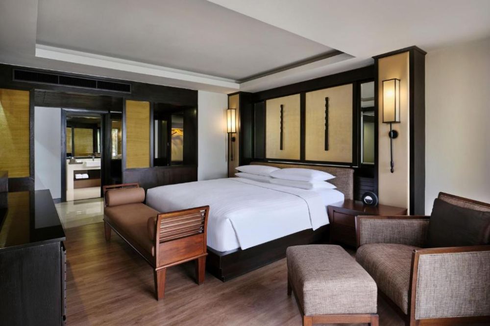 1 Bedroom Suite Ocean View, Phuket Marriott Resort & Spa Merlin Beach 5*