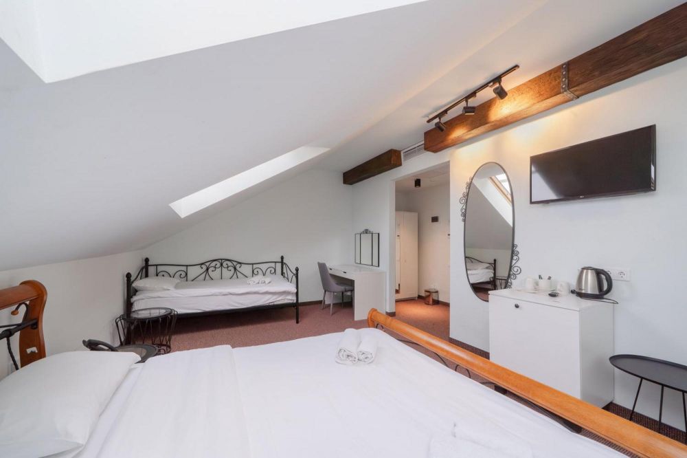 Standard Triple Room, Magnolia Tbilisi 4*