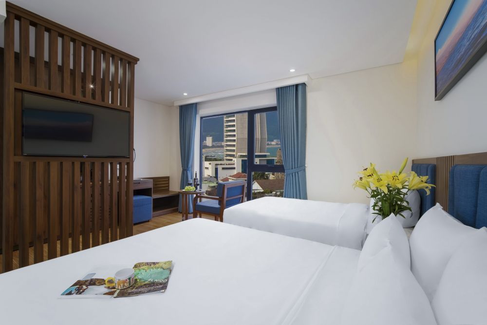 Deluxe Triple City View, Ruby Star Da Nang Hotel 3*