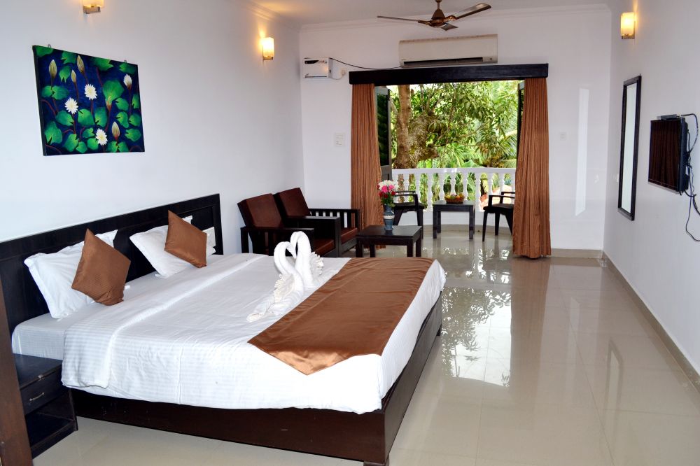 Deluxe AC, Naga Cottages 2*