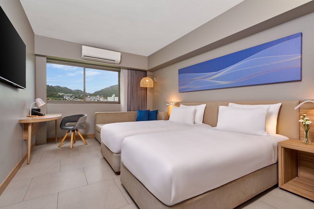 Superior Room with Mountain View, Mercure Phuket Patong Journeyhub (ex. Journeyhub Phuket Patong) 4*