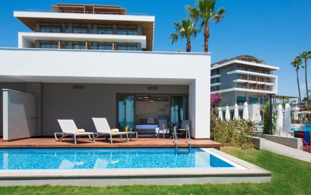 Swim Up, Barut Cennet & Acanthus 5*