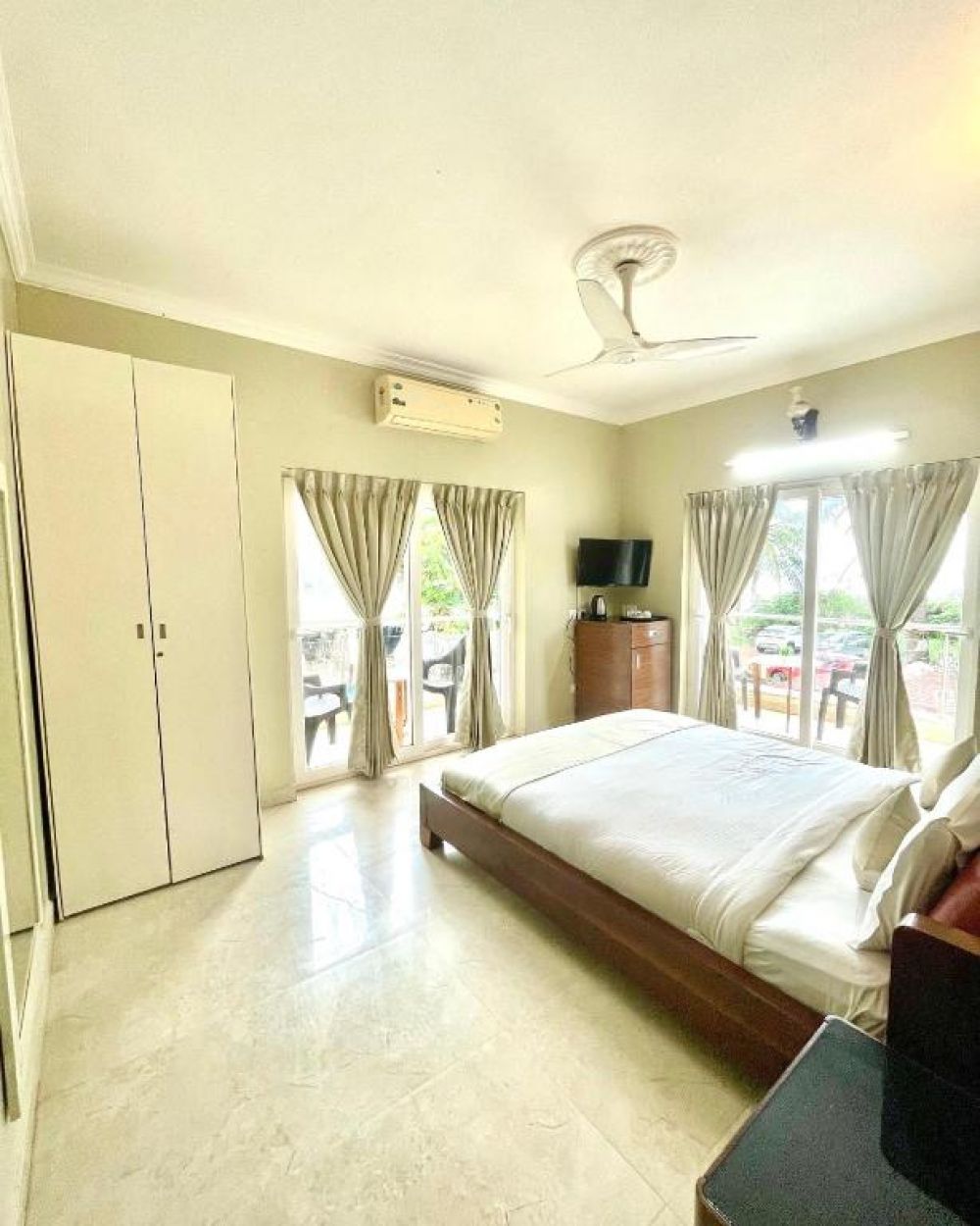 Premium SV (King Room SV), Valletta Beach Side Morjim 3*