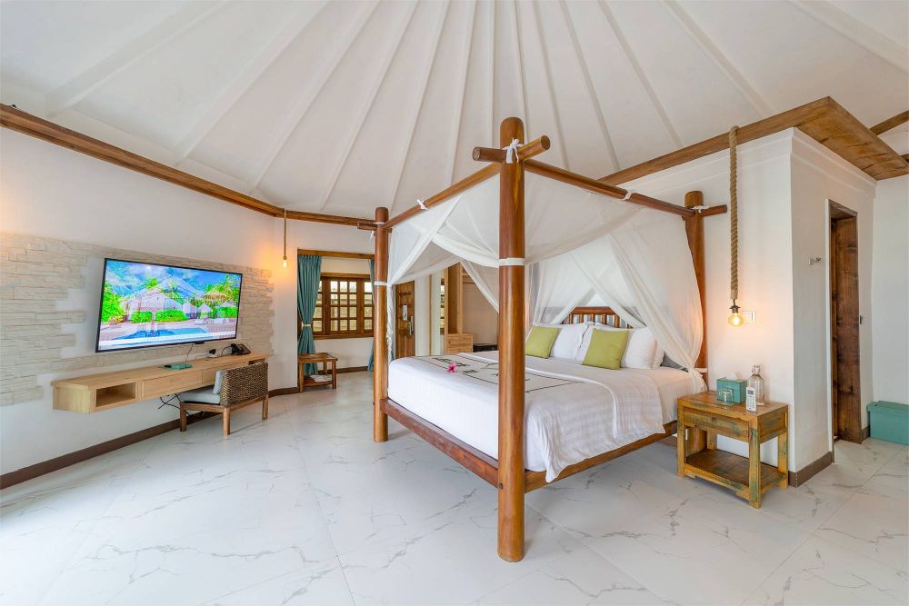 Beach suite With infinity Pool, Kihaa Maldives 5*