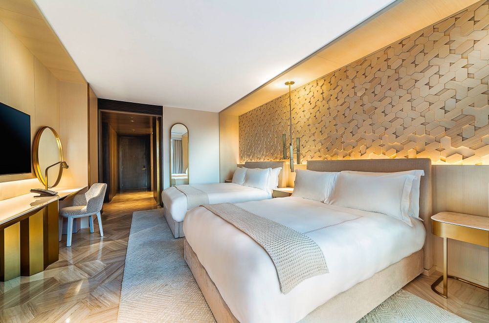 Luxe Sea View/ Luxe Sea View | Double Queen, Five Palm Jumeirah Dubai 5*