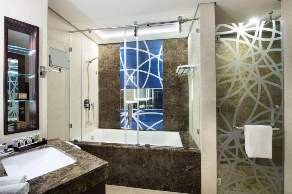 Superior Room, Grand Mercure Business Bay (ex. Gulf Court Hotel Business Bay) 4*