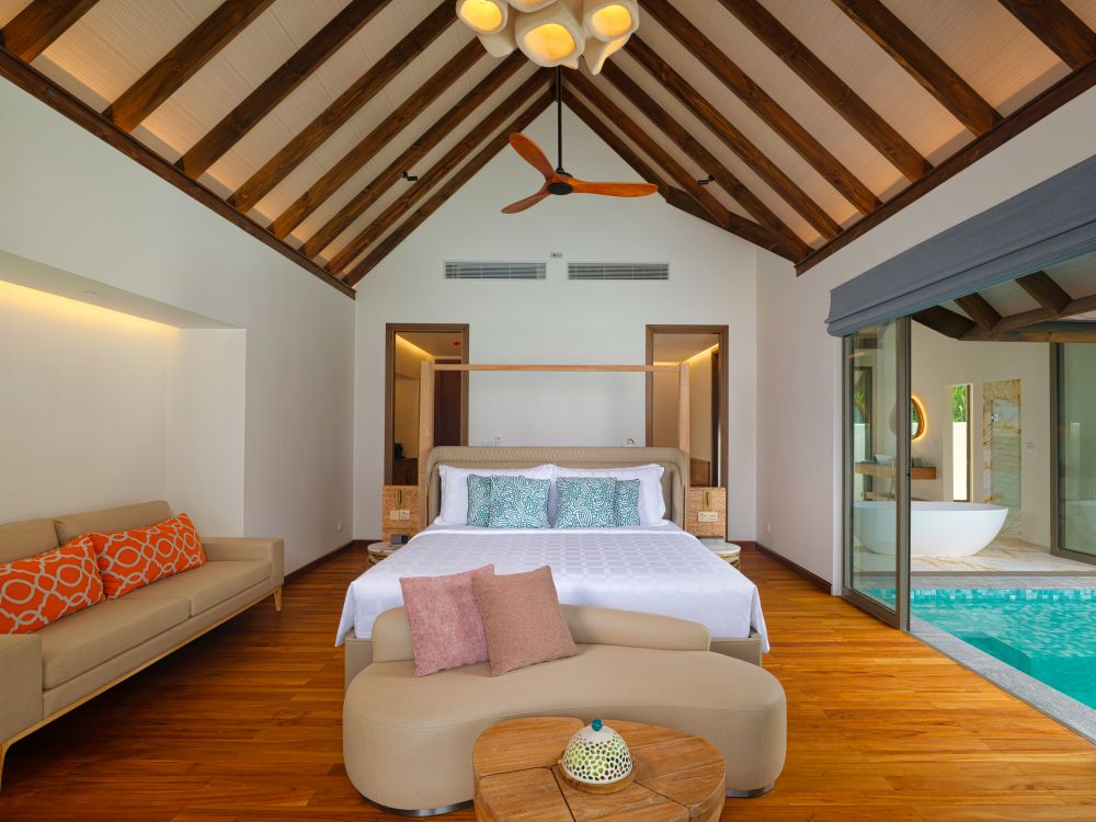 Semi-Ocean Pool Suite, Meyyafushi Maldives 5*
