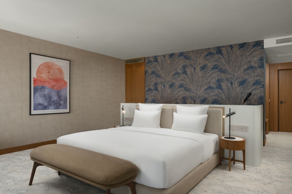 Superior Room With One King Bed, Mövenpick Hotel & Residences Teuta Kotor Bay 5*