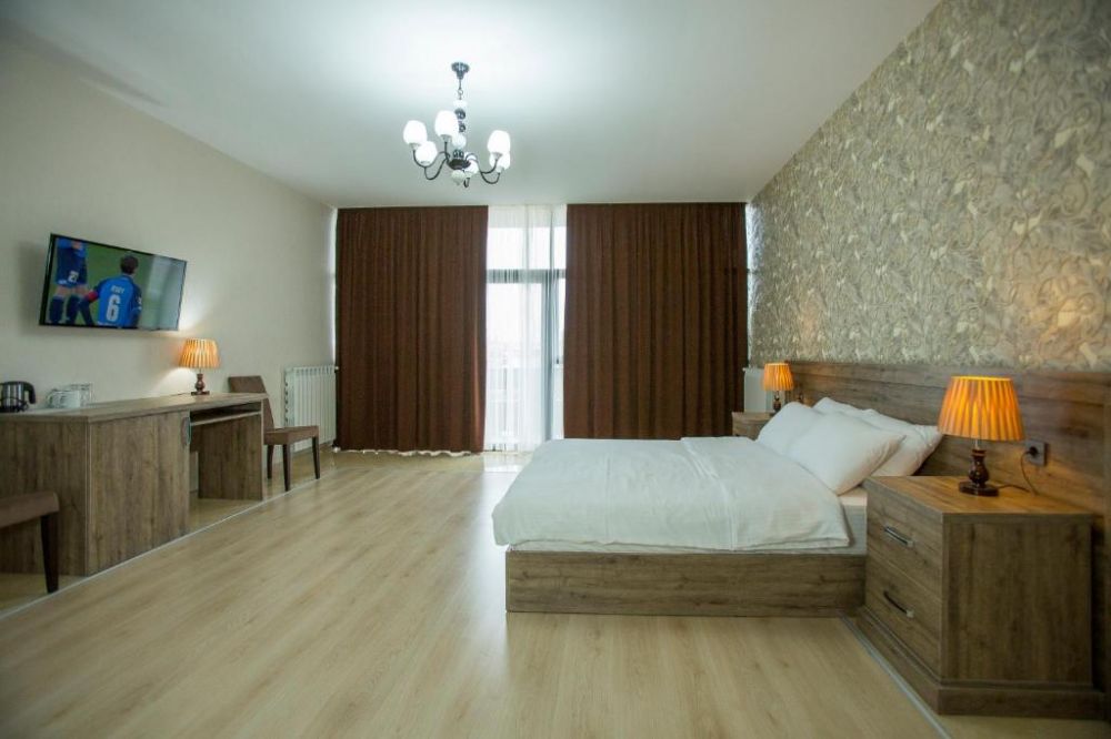 Luxe, Ire Palace 4*
