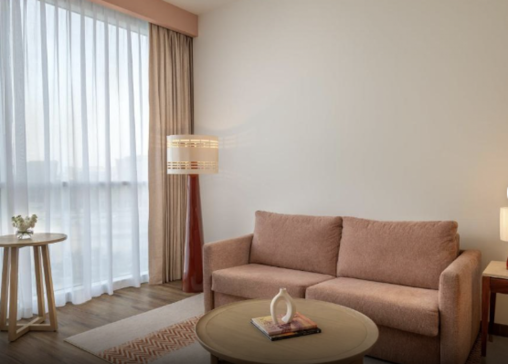 1 Queen Family Suite Pool View, Yas Plaza Circuit (ex. Centro Yas Island Rotana) 4*