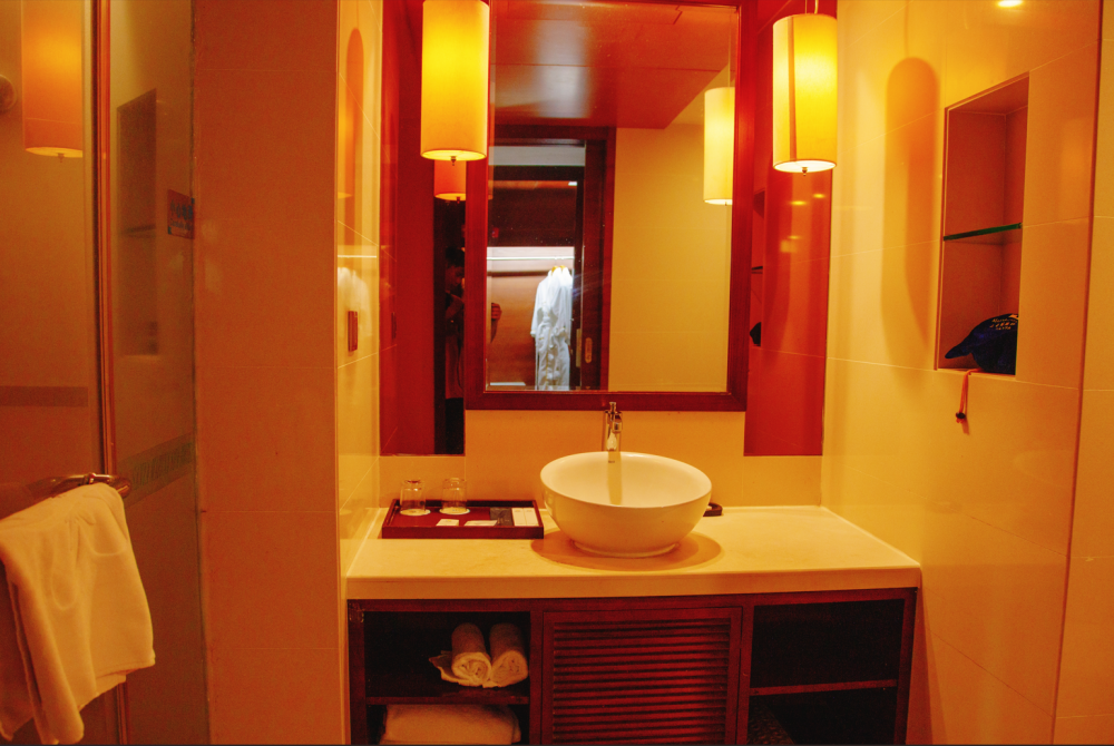 Deluxe Seaview Room, Sanya Marina Sea View Hotel (ex.Marina Spa Hotel Sanya) 4*