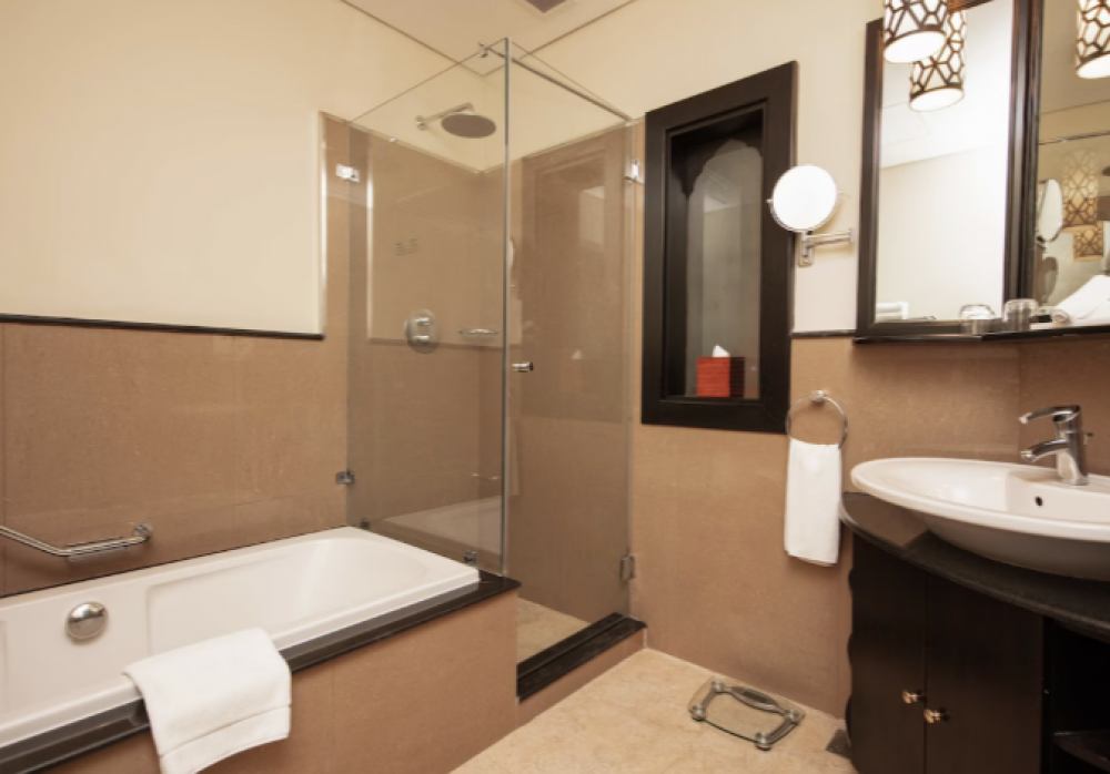 Superior Room, Radisson Blue Hotel Doha 5*