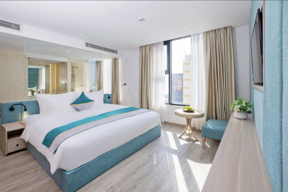 Premium Deluxe SSV with/without balcony, Cicilia Hotel & Spa Danang 4*