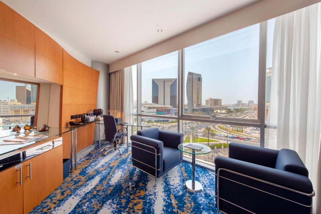 Deluxe Creek View Room, Mövenpick Dubai Creek (ex. Golden Sands Hotel Creek) 5*