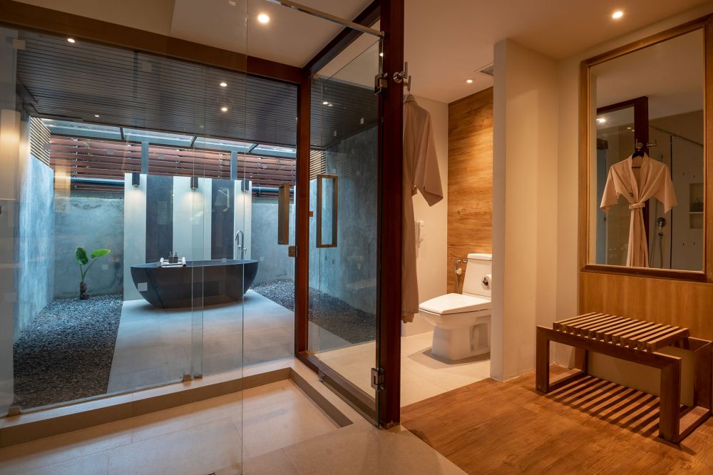 Deluxe Regency (Pool View), Chaweng Regent Beach Resort 4*