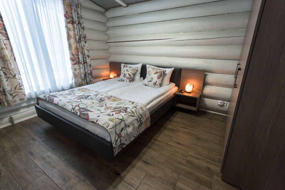 2-room Cottage with Terrace (Hutir 3 Cottage), Озеро Vita 