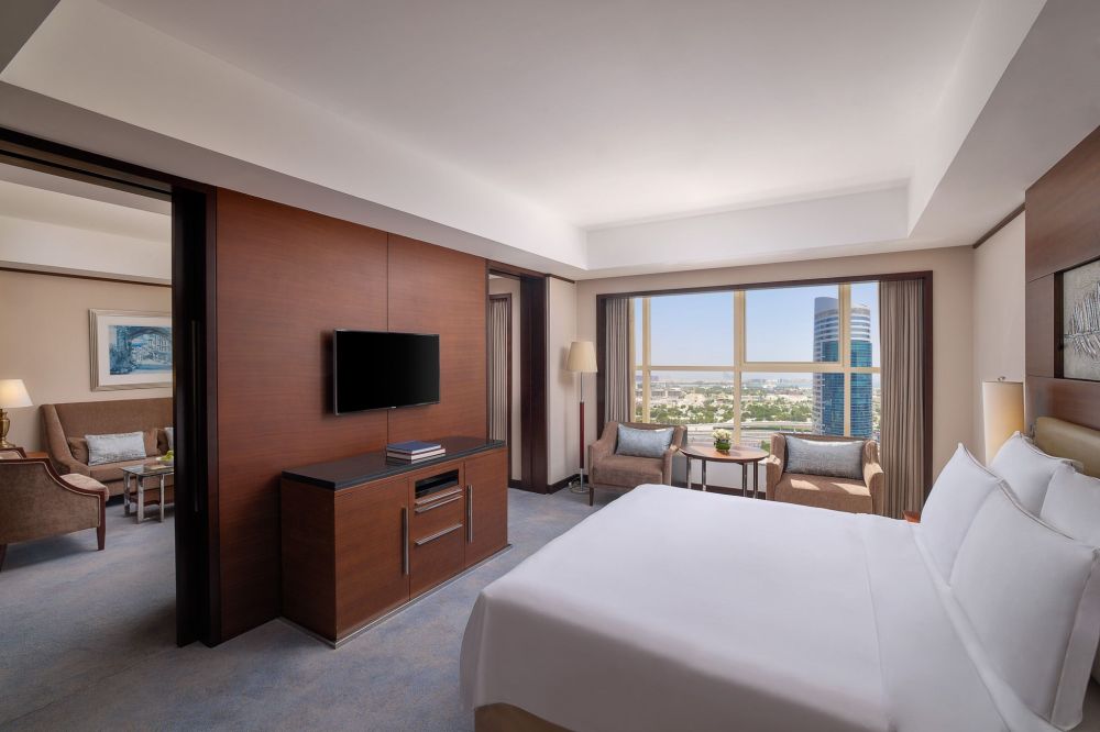 Executive Suite, Grand Millennium Dubai 5*