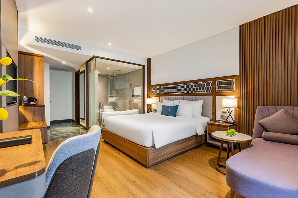 Grand Ocean, Peninsula Hotel Da Nang 5*