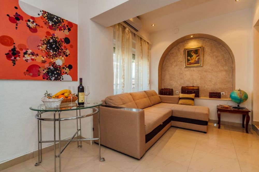 APP 04+1 2 bedroom, Andric Apartments 4*