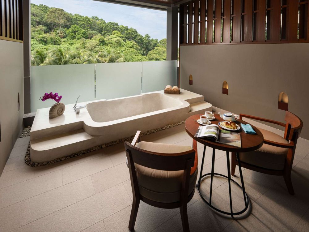 Premier Room Whirlpool Bath (King Bed), Avista Hideaway Phuket Patong Mgallery By Sofitel 5*