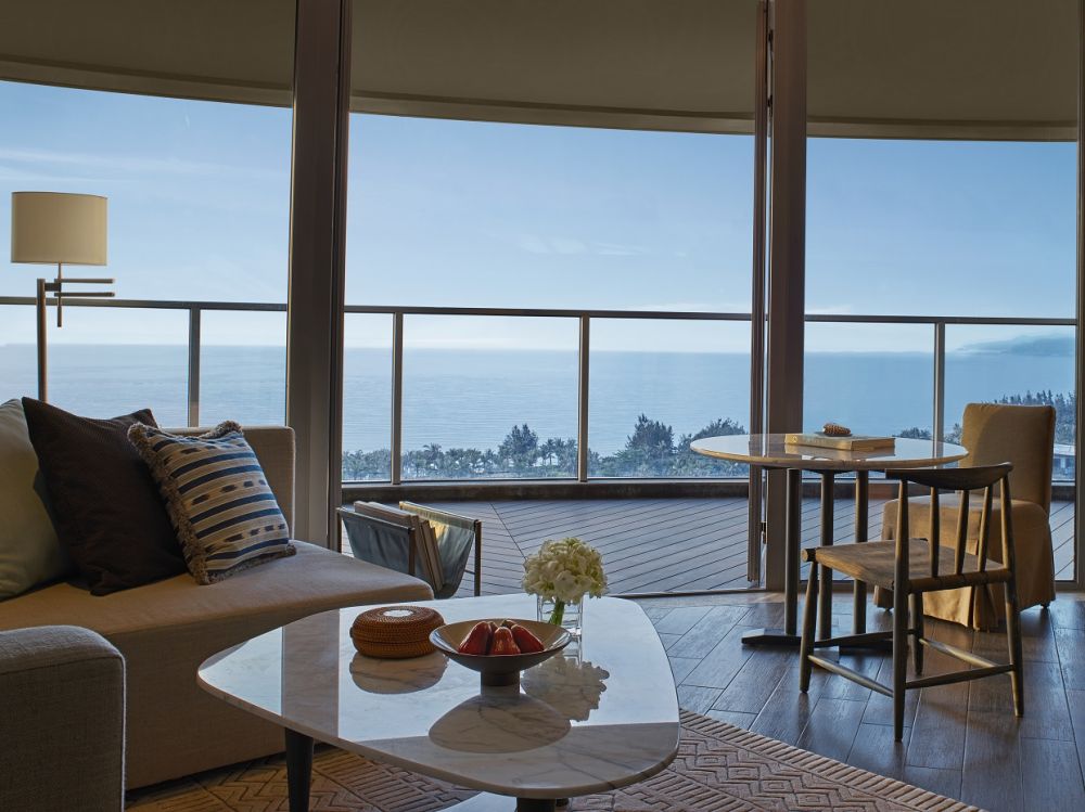 Panoramic Ocean View Suite, Rosewood Sanya 5*