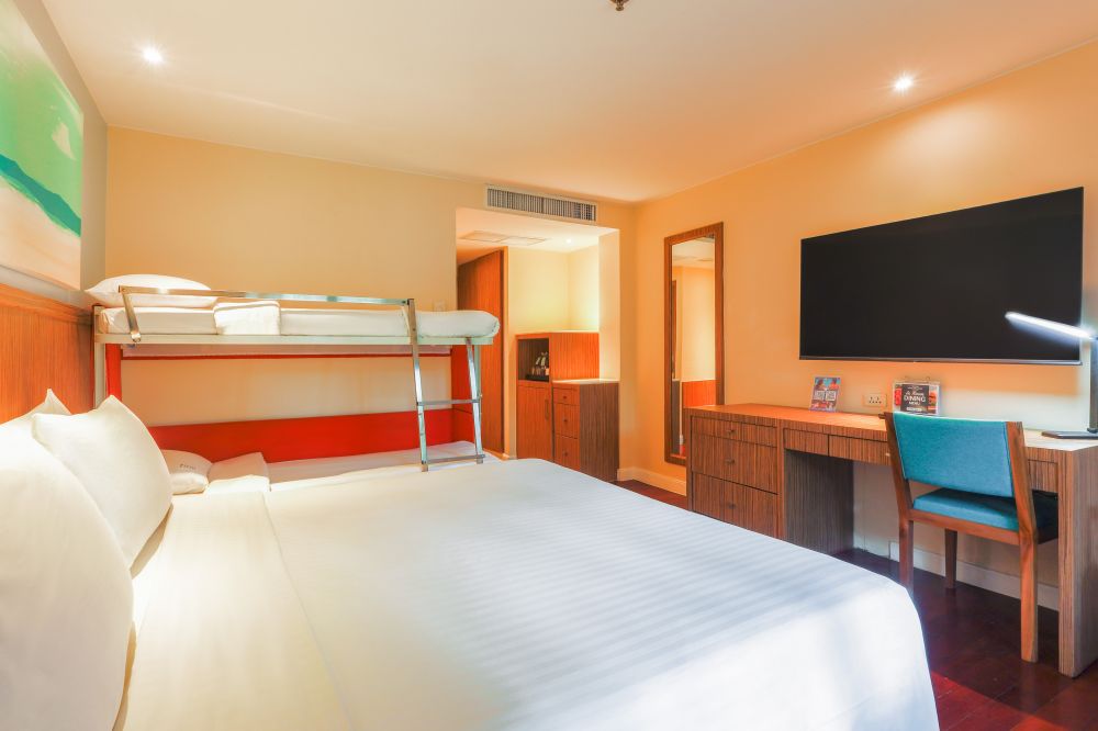 1 King 1 Bunk Standard Family Room, Holiday Inn Resort Phuket Surin Beach (ex. Destination Resorts Phuket Surin Beach) 4*