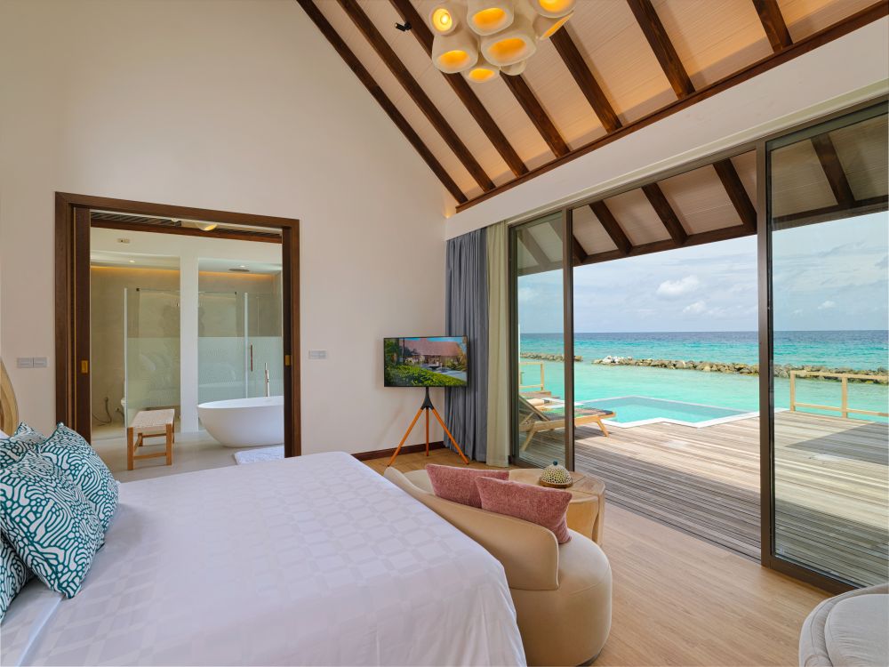 Semi-Ocean Pool Villa, Meyyafushi Maldives 5*