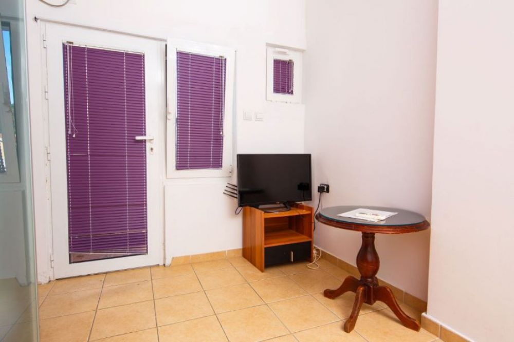APP 02+1, Violet Economy Guest House 2*