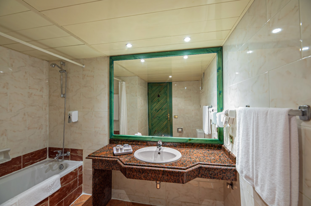 Standard Room/Lagoon View, Arabia Azur 4*