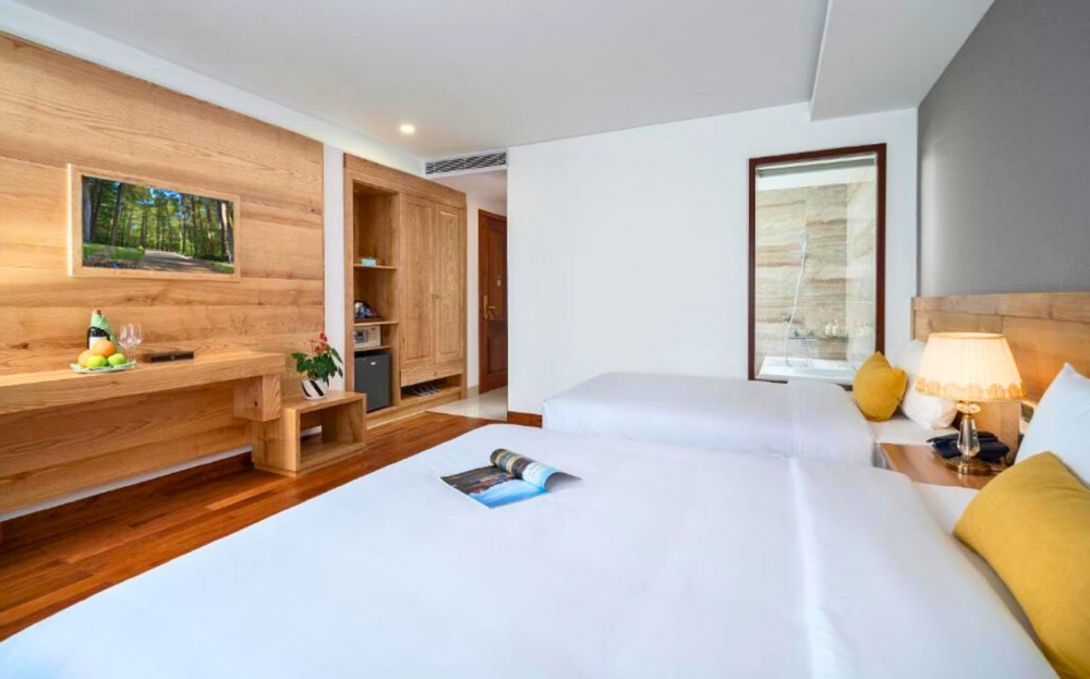 Family Room with Bathtub, Sunny Ocean Hotel & Spa 4*