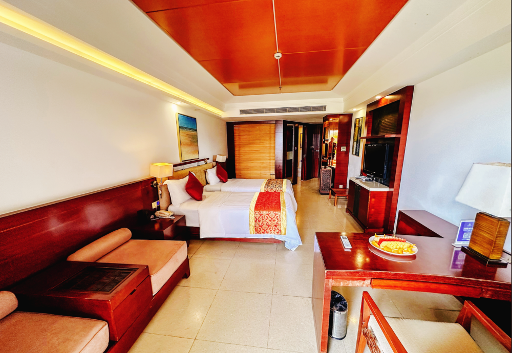 Deluxe Seaview Room, Sanya Marina Sea View Hotel (ex.Marina Spa Hotel Sanya) 4*