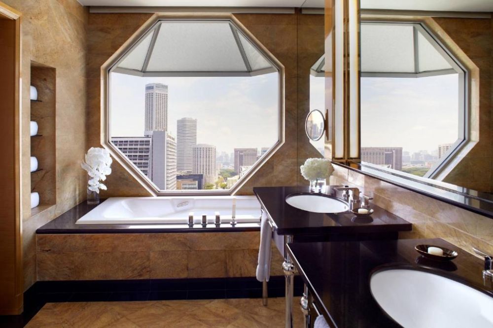 Deluxe Suite, The Ritz-Carlton, Millenia Singapore 5*