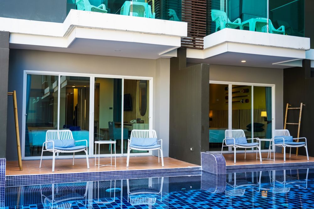 Deluxe Pool Access, Andakira Hotel 4*