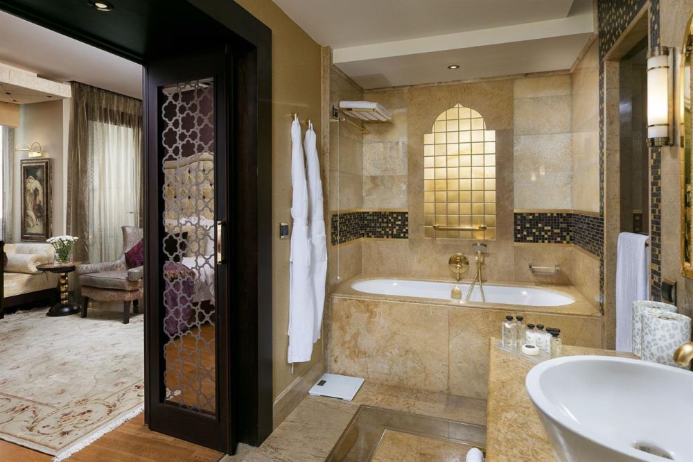 Premium Room Pool / Side Sea View, Titanic Mardan Palace 5*