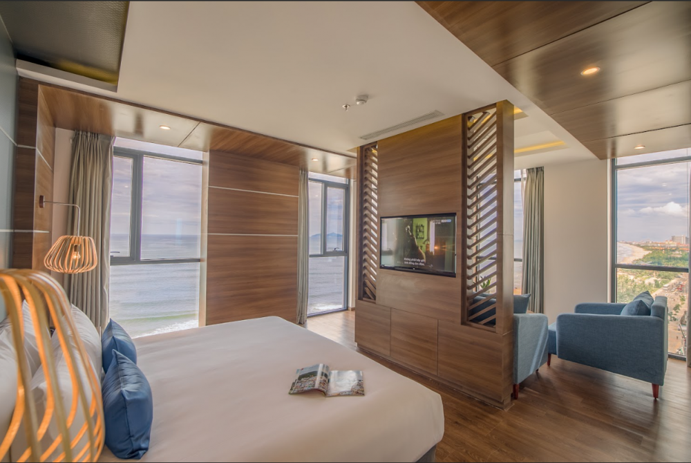Beachfront Diamond Oasis, Haian Beach Hotel & Spa 4*
