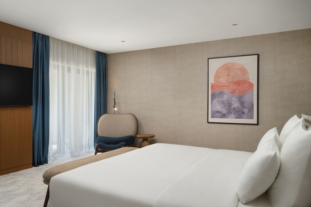 Superior Room With One King Bed, Mövenpick Hotel & Residences Teuta Kotor Bay 5*