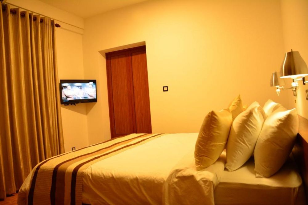 Deluxe Room, Gloria Grand Hotel 3*